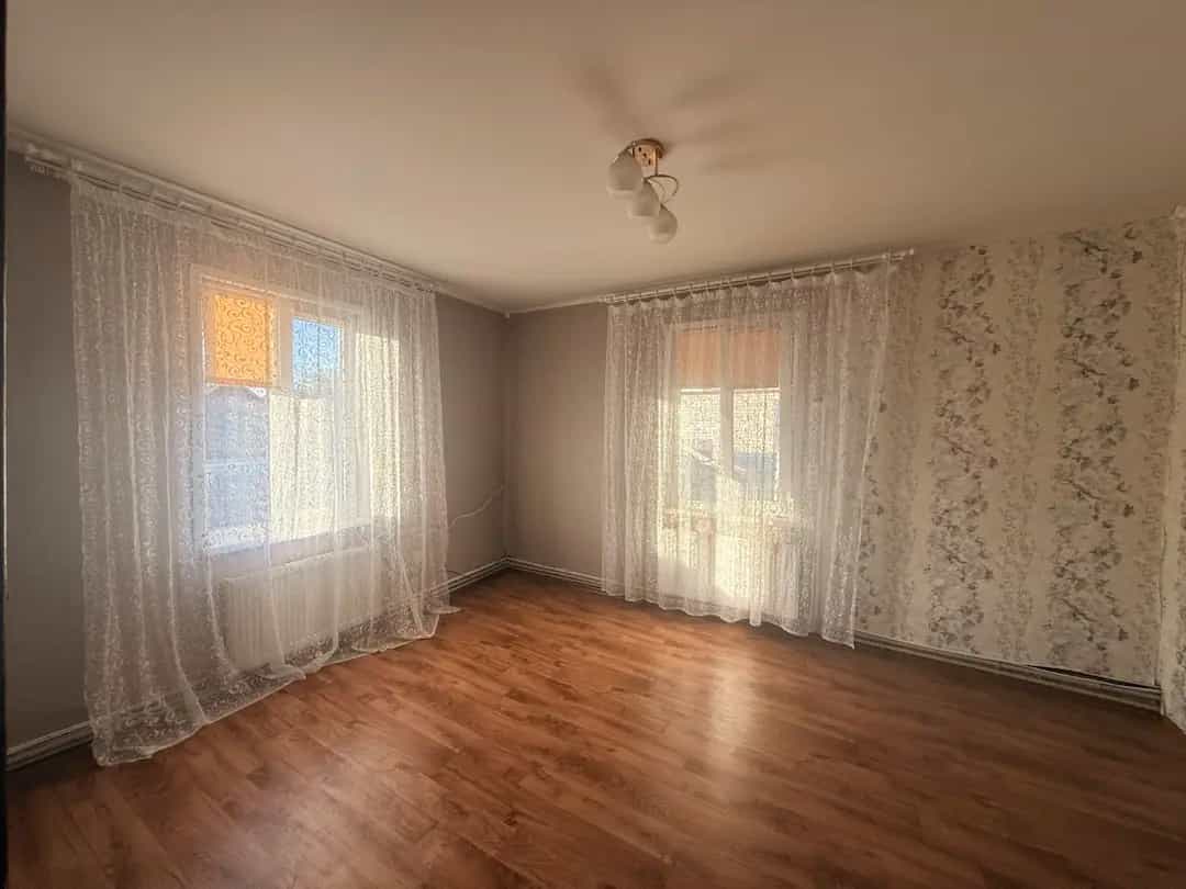 Беларусь, Брестская область, Кобрин, улица Фрунзе, 33, фото 8
