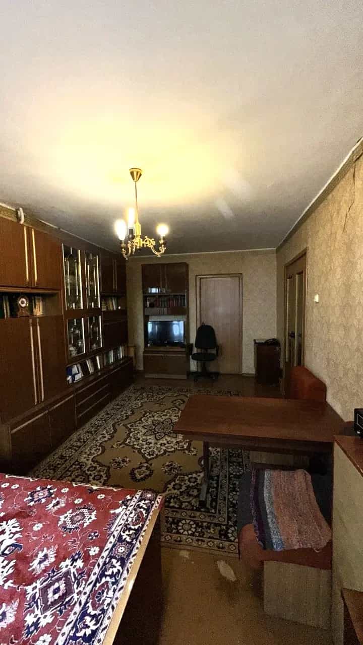Беларусь, Минская область, Борисов, улица Люси Чаловской, 37, фото 2
