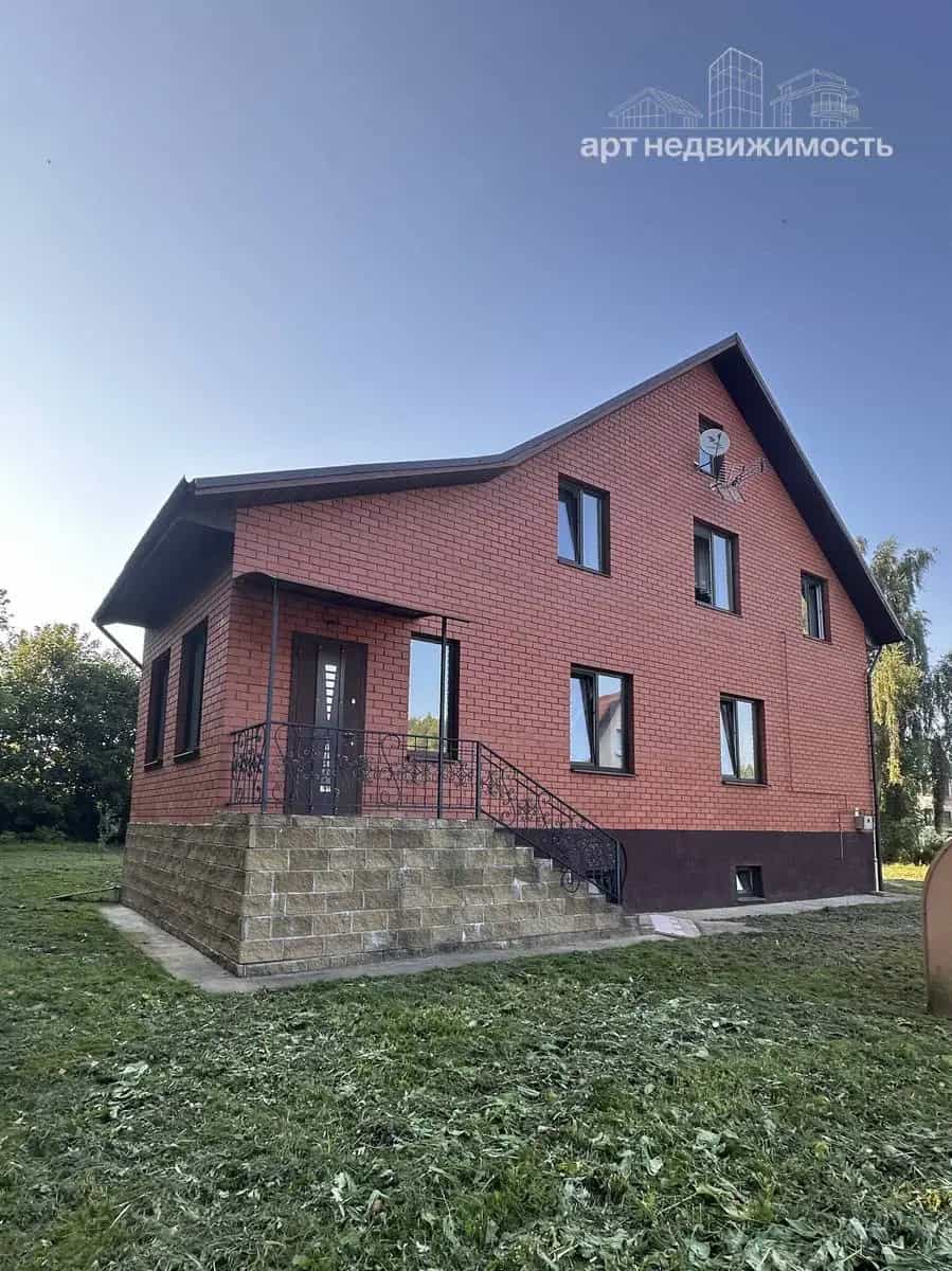 Беларусь, Минский район, Заславль, Центральная улица, 26А