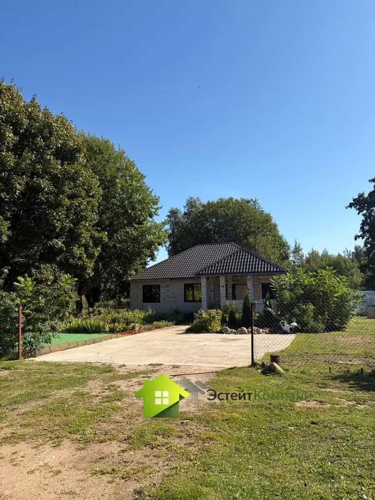 Беларусь, Гродненская область, Новогрудский район, Кошелевский сельсовет, агрогородок Нёвда, 25
