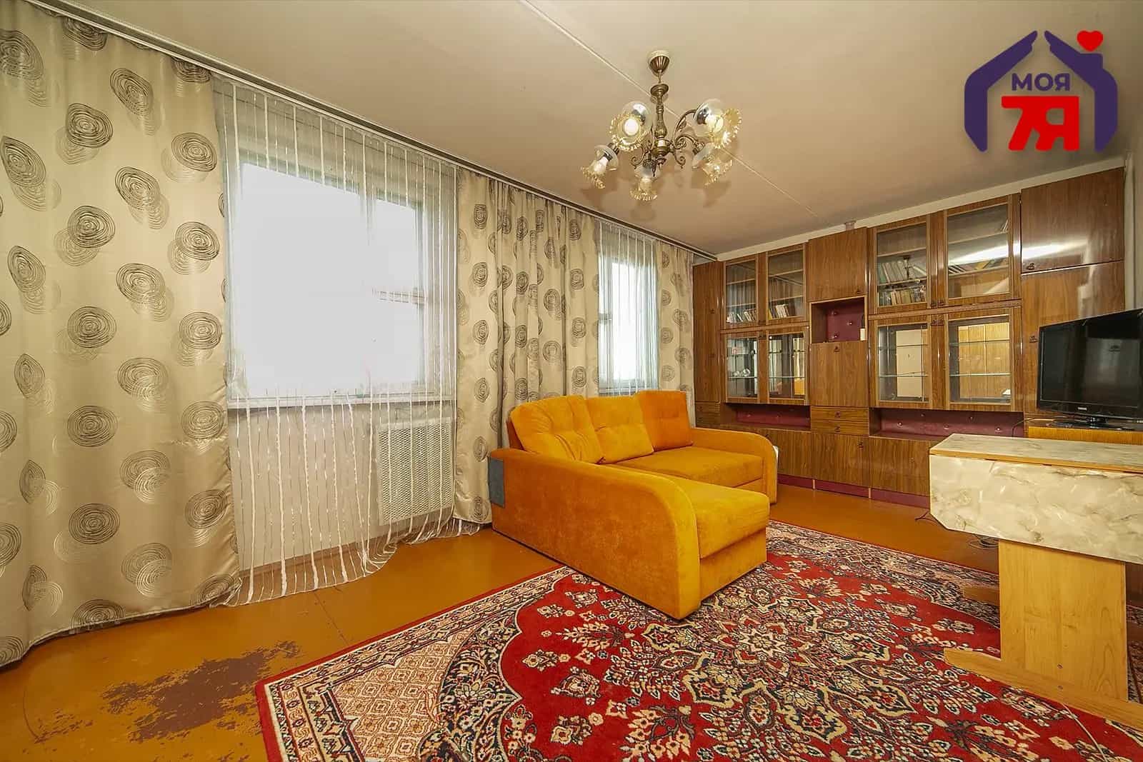 Беларусь, Минская область, Молодечно, улица Мира, 40, фото 5