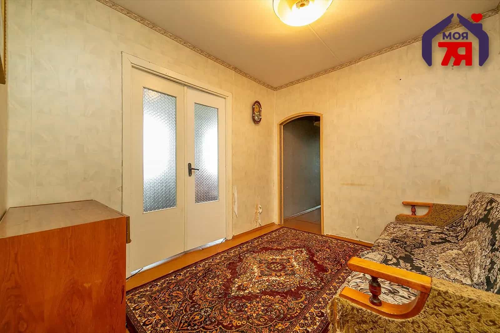 Беларусь, Минская область, Молодечно, улица Мира, 40, фото 13