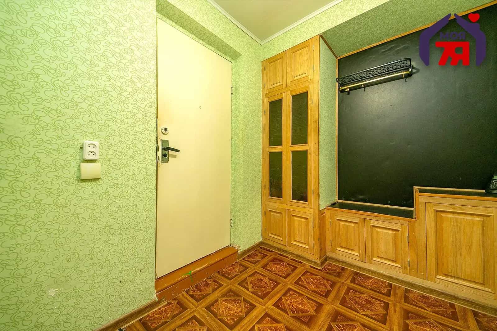Беларусь, Минская область, Молодечно, улица Мира, 40, фото 20