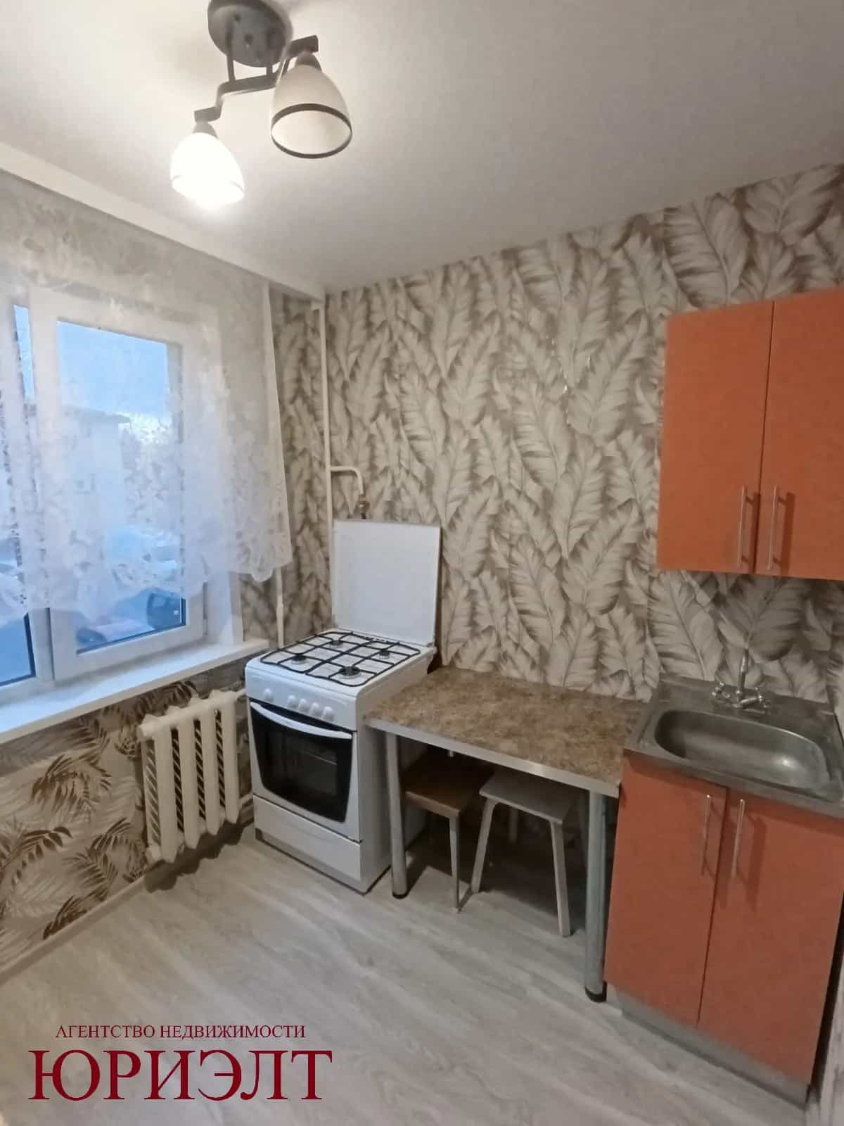 Беларусь, Брестская область, Пинск, Центральная улица, 48, фото 6