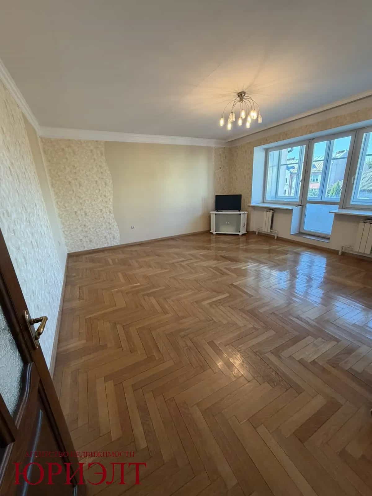 Беларусь, Брестская область, Пинск, улица Иркутско-Пинской Дивизии, 11, фото 3