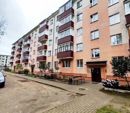 Беларусь, Витебская область, Новополоцк, Школьная улица, 8, фото 8