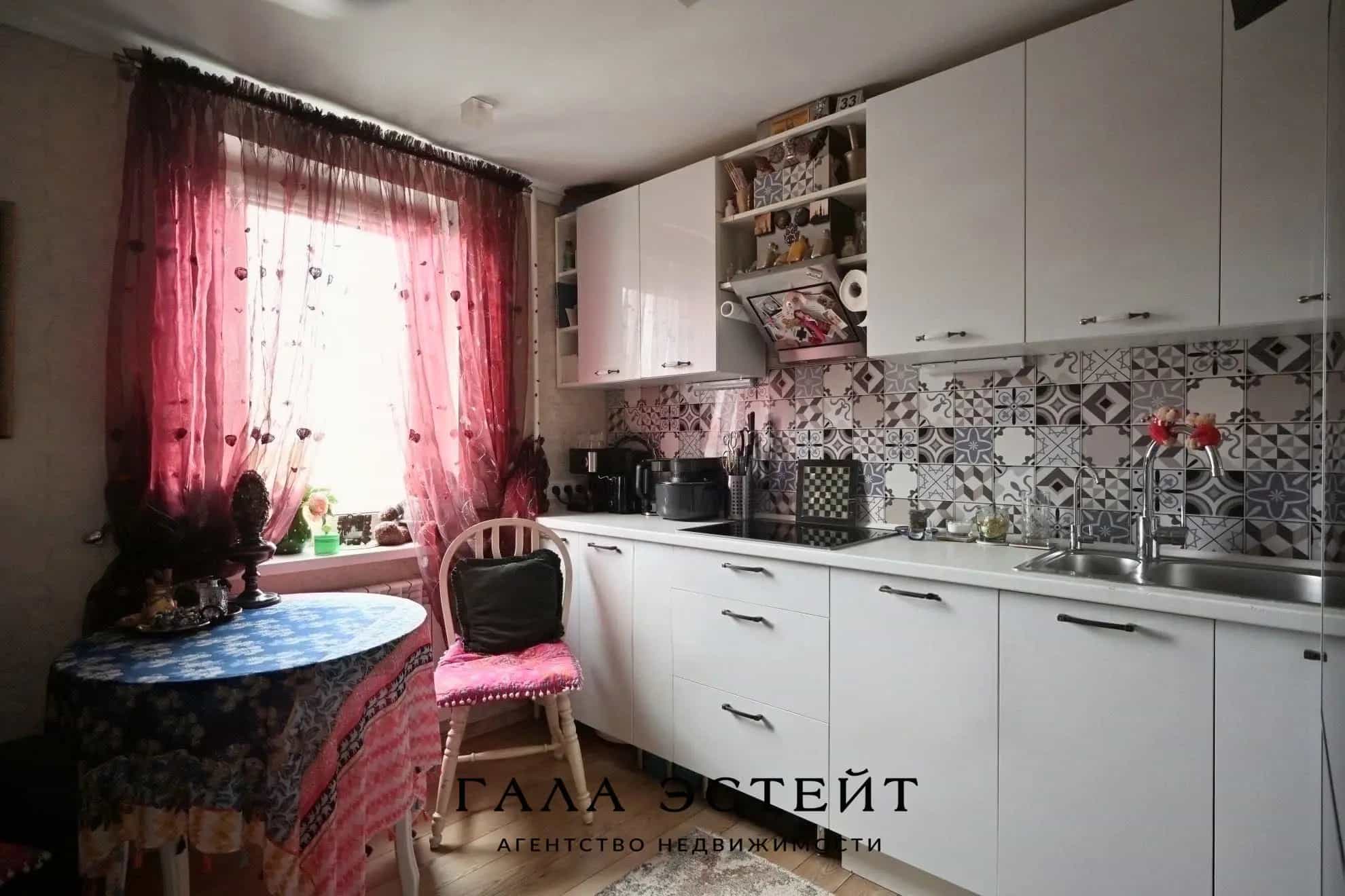 Беларусь, Минск, проспект Газеты Звязда, 3